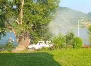Izvršena dezinsekcija komaraca na području Zelinja, Drinjače, Diviča, centra Zvornika, Karakaja, Ulica, a u četvrtak se nastavlja u Branjevu, Čelopeku i Ekonomiji