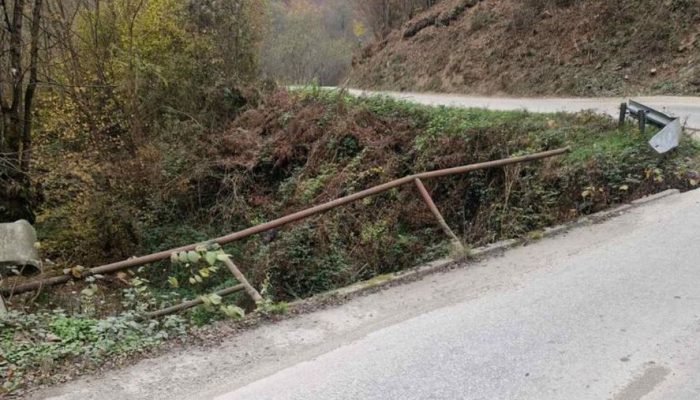 Nakon slijetanja s mosta u zvorničkoj Kamenici, dva lica zadobila povrede od kojih je jedno završilo na UKC Tuzla