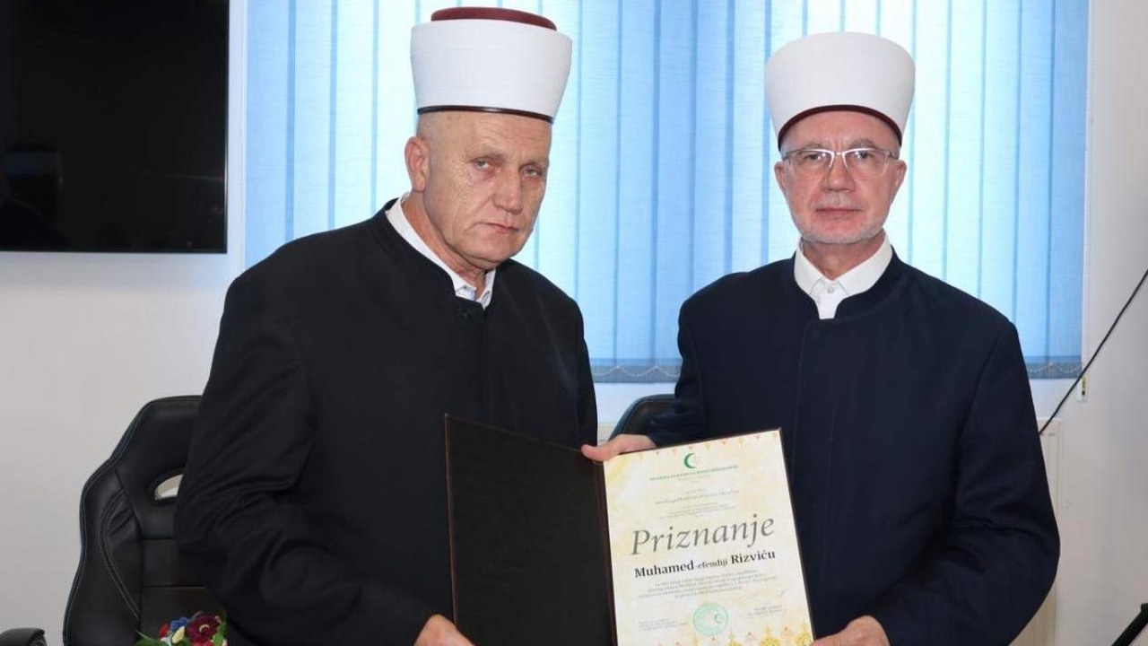 Teočak dobio novog glavnog imama Medžlis IZ-a, nakon četiri decenije Zvorničanin Muhamed ef.Rizvić odlazi u penziju