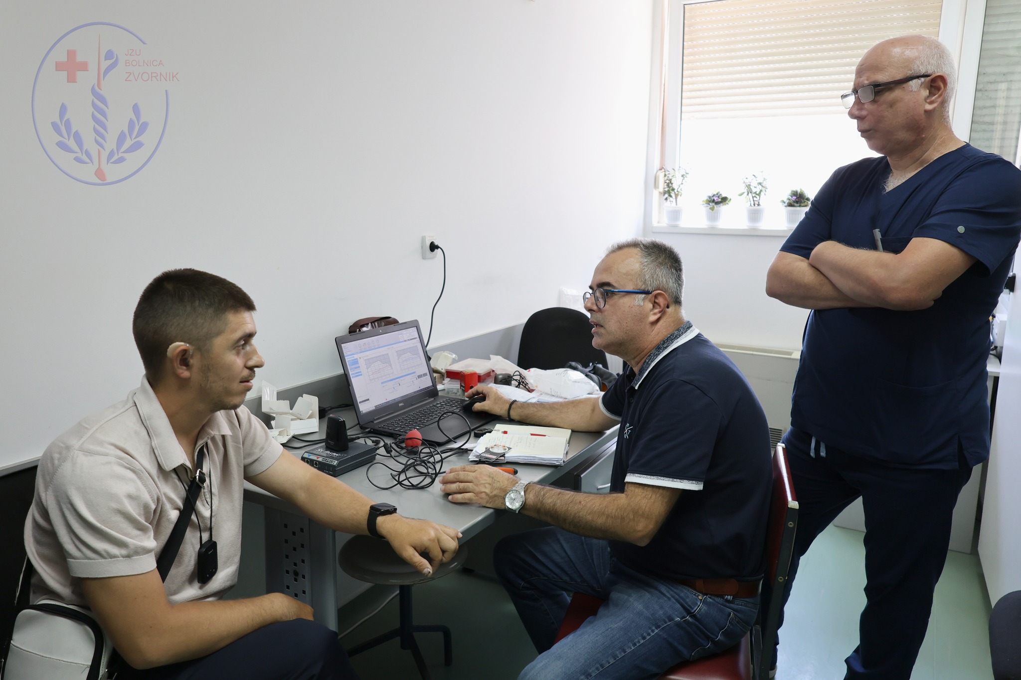 JZU „Bolnica“ Zvornik: Od danas dvadesetdevetogodišnji Selim Mujanović prvi put može normalno da čuje (FOTO)
