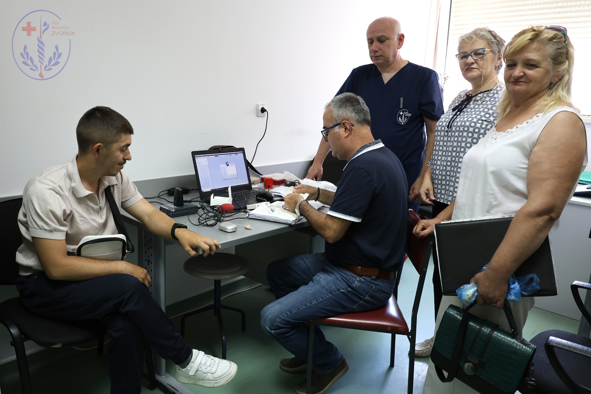 JZU „Bolnica“ Zvornik: Od danas dvadesetdevetogodišnji Selim Mujanović prvi put može normalno da čuje (FOTO)