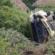 Jedno lice zadobilo teške povrede nakon slijetanja automobila s puta kod Bijeljine (FOTO)