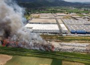 Požar na gradskoj deponiji u Loznici (FOTO)