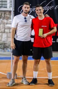 Ekipa ,,Sport kafe Karakaj“ pobjednik amaterskog basket turnira u Zvorniku – Danas se igra juniorski turnir (FOTO)