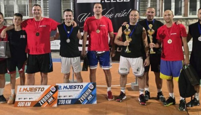 Ekipa ,,Sport kafe Karakaj“ pobjednik amaterskog basket turnira u Zvorniku – Danas se igra juniorski turnir (FOTO)