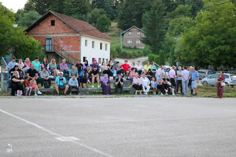 Malik Kuljanin s Diviča pobjednik II Festivala "Mlade nade sevdaha" u Križevićima (FOTO)