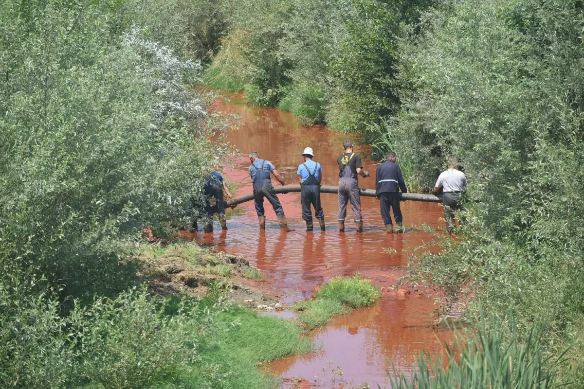 Nova Alumina: Nastavljaju se radovi na sanaciji i uklanjanju ostataka crvenog mulja (FOTO)