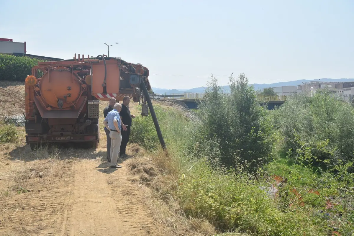 Nova Alumina: Nastavljaju se radovi na sanaciji i uklanjanju ostataka crvenog mulja (FOTO)