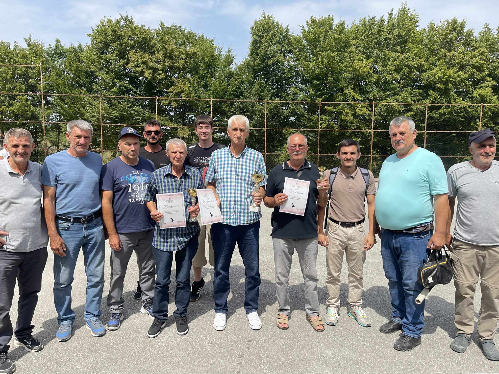 Mustafa Isaković uljepšao dvodnevnu manifestaciju u Glumini, pobjednik šahovskog turnira Adem Mehmedović (FOTO)