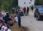Učesnici Marša mira nastavili svoj put iz kampa Mravinjci prema Potočarima jutros u 7:30 (FOTO)