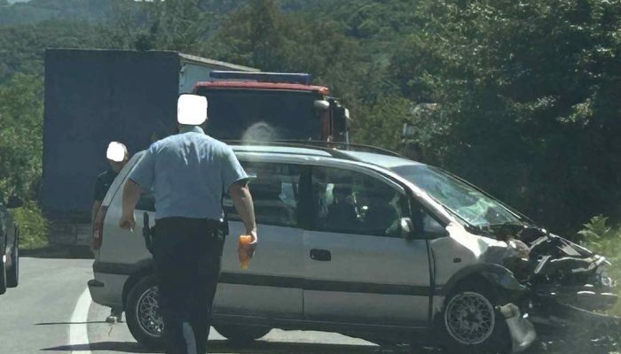 Saobraćajna nezgoda kod Konjević Polja, vatrogasci na mjestu nesreće (FOTO)