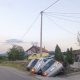 Dva automobila završila u kanalu pored magistralnog puta Zvornik-Bijeljina u mjestu Šepak (FOTO)