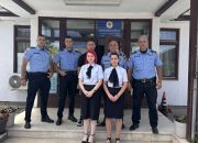 Policijski službenici PU Zvornik u misiji humanosti – Donirali novac za malu Mihaelu