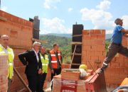 U Jablanici potpisani ugovori s 50 domaćinstava za obnovu kuća: Islamska zajednica osigurala više od pet miliona KM pomoći stradalima u poplavama