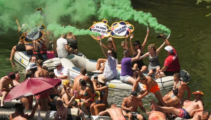 KAD SE PLOVI SRCEM, DRINA OSTAJE ČISTA: Mozzart u velikoj eko-akciji na Drinskoj regati (FOTO+VIDEO)