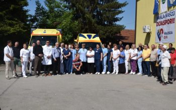 Poklon građana Zuga: Domu zdravlja Kalesija uručeno još jedno sanitetsko vozilo (VIDEO)