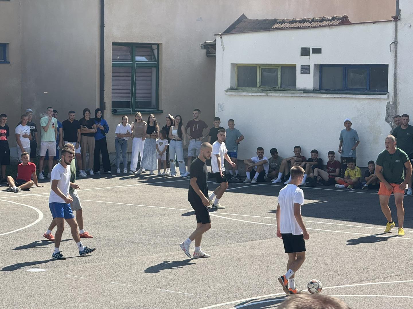 Danas u zvorničkoj Kamenici druženje mladih, besplatno šišanje za sve posjetioce i odličan fudbalski turnir  (FOTO)