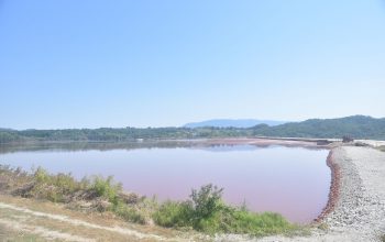 Počeli radovi na podizanju visine brane crvenog mulja za nova tri metra (FOTO)