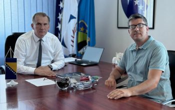 Predsjednik Skupštine opštine Srebrenica Almir Dudić posjetio UKC Tuzla: Fokus na liječenju povratnika u RS