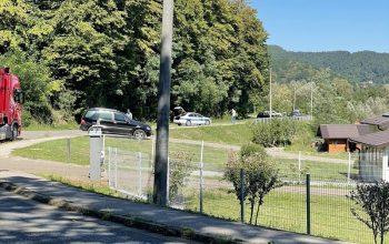 Tragedija na putevima Majevice: Jedan vozač poginuo, drugi povrijeđen (FOTO)