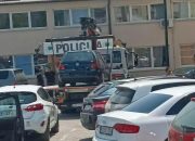 U Kalesiji policija na inicijativu stanovnika naselja Vukovije locirala i oduzela vozilo vozaču koji je bahatom vožnjom ugrozio živote ljudi (FOTO)