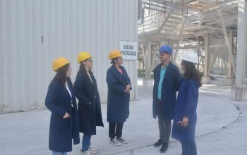 Od teorije do prakse: Zvornički studenti u proizvodnim pogonima „Nove Alumine“ (FOTO)