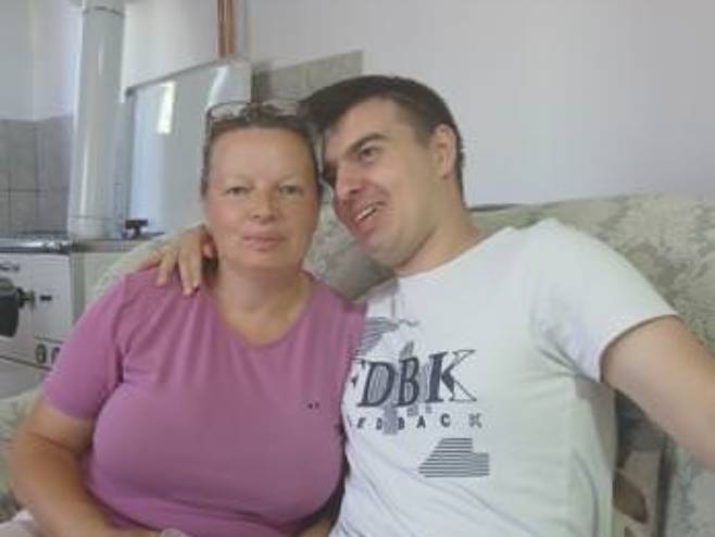 Apel za liječenje dvadesetogodišnjeg Rastka Ivanovića kako bi imao normalan život