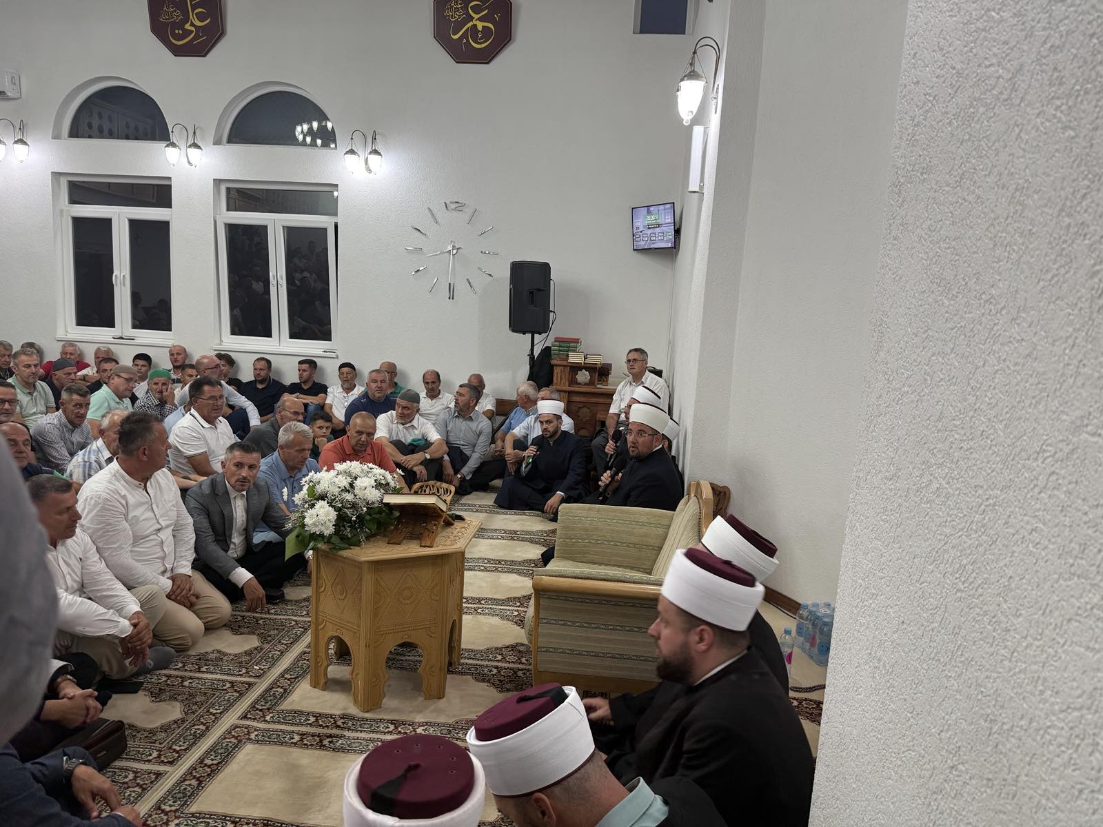 U Diviču se okupile stotine vjernika uz Večer Kur’ana, program na Diviču se nastavlja koncertom grupe ''Rejjan''