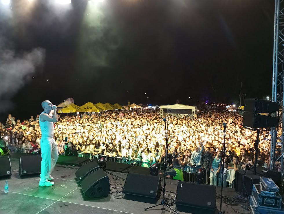 https://zvornicki.ba/zvornicko-ljeto-predstava-dva-gusara-i-koncert-vojaza-odusevili-publiku-foto/