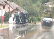 Totalna obus:tava saobraćaja na magistralnom putu Zvornik-Vlasenica zbog prevrnute cisterne, građani zabrinuti (FOTO)