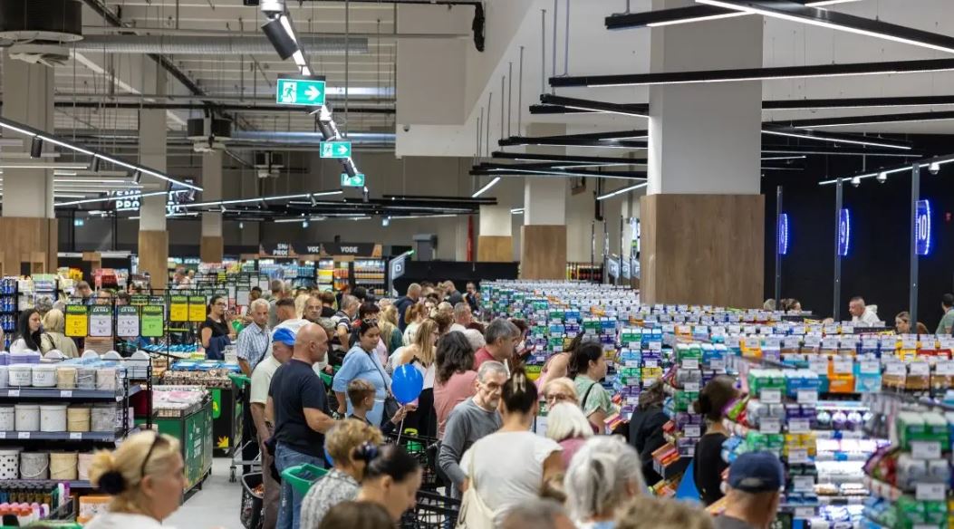 Otvoren renovirani veliki Bingo Stup: Naše mjesto za sve (FOTO)