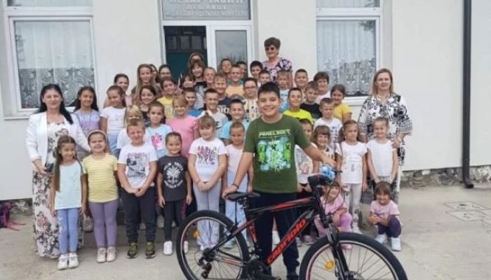 Posebna nagrada za učenika Milenka Prodanića iz Loznice nakon što je pročitao 50 knjiga