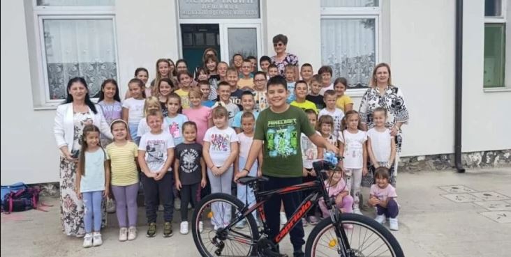 Posebna nagrada za učenika Milenka Prodanića iz Loznice nakon što je pročitao 50 knjiga