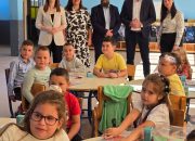 Gradonačenik Bojan Ivanović obišao prvačiće u zvorničkim osnovnim školama