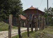 Svjedok na suđenju optuženom Mijiću: Optuženi je zapalio moju kuću, a moj tetak ga je gledao kako to radi