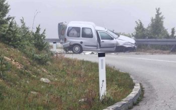 Izašao da postavi trougao, pa ga udario drugi automobil