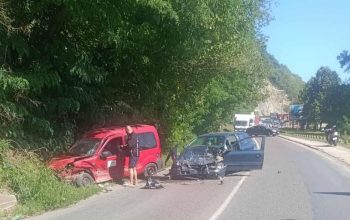 Saobraćajna nezgoda kod Meteriza: Dvije osobe završile u zvorničkoj bolnici (FOTO)