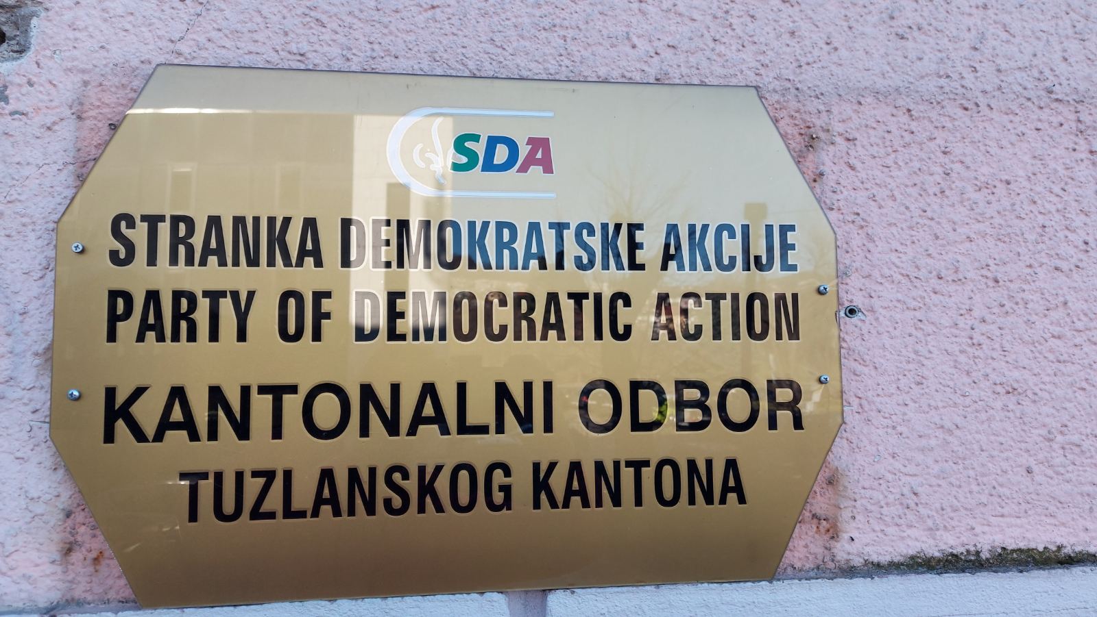 KO SDA TK oštro reagovao: Dok HDZ gradi brzu cestu, Trojka i dalje šuti o Tuzli