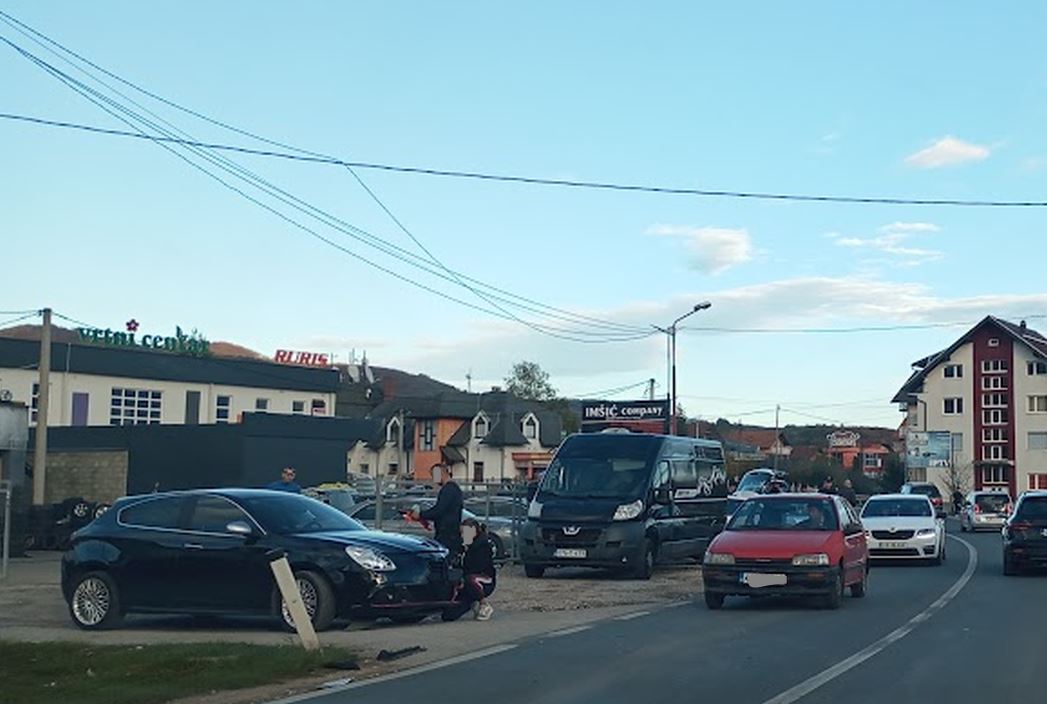 Sudar na magistralnom putu Zvornik - Tuzla prouzrokovao kilometarske kolone (FOTO)