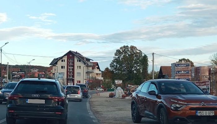 Sudar na magistralnom putu Zvornik - Tuzla prouzrokovao kilometarske kolone (FOTO)