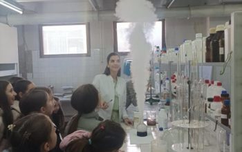 Učenici osnovne škole u Karakaju posjetili Granični prelaz Karakaj i Tehnološki fakultet Zvornik (FOTO)