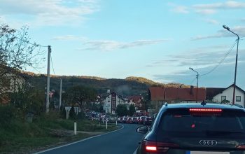 Sudar na magistralnom putu Zvornik - Tuzla prouzrokovao kilometarske kolone (FOTO)
