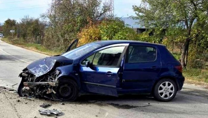 Na putu Karakaj–Sapna sudar dva automobila, od zadobijenih povreda preminulo jedno lice iz Pala kod Sarajeva (FOTO)