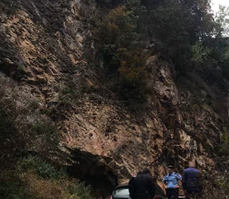 Turista iz SAD-a pronađen mrtav na litici ispod Kula Grada (FOTO)