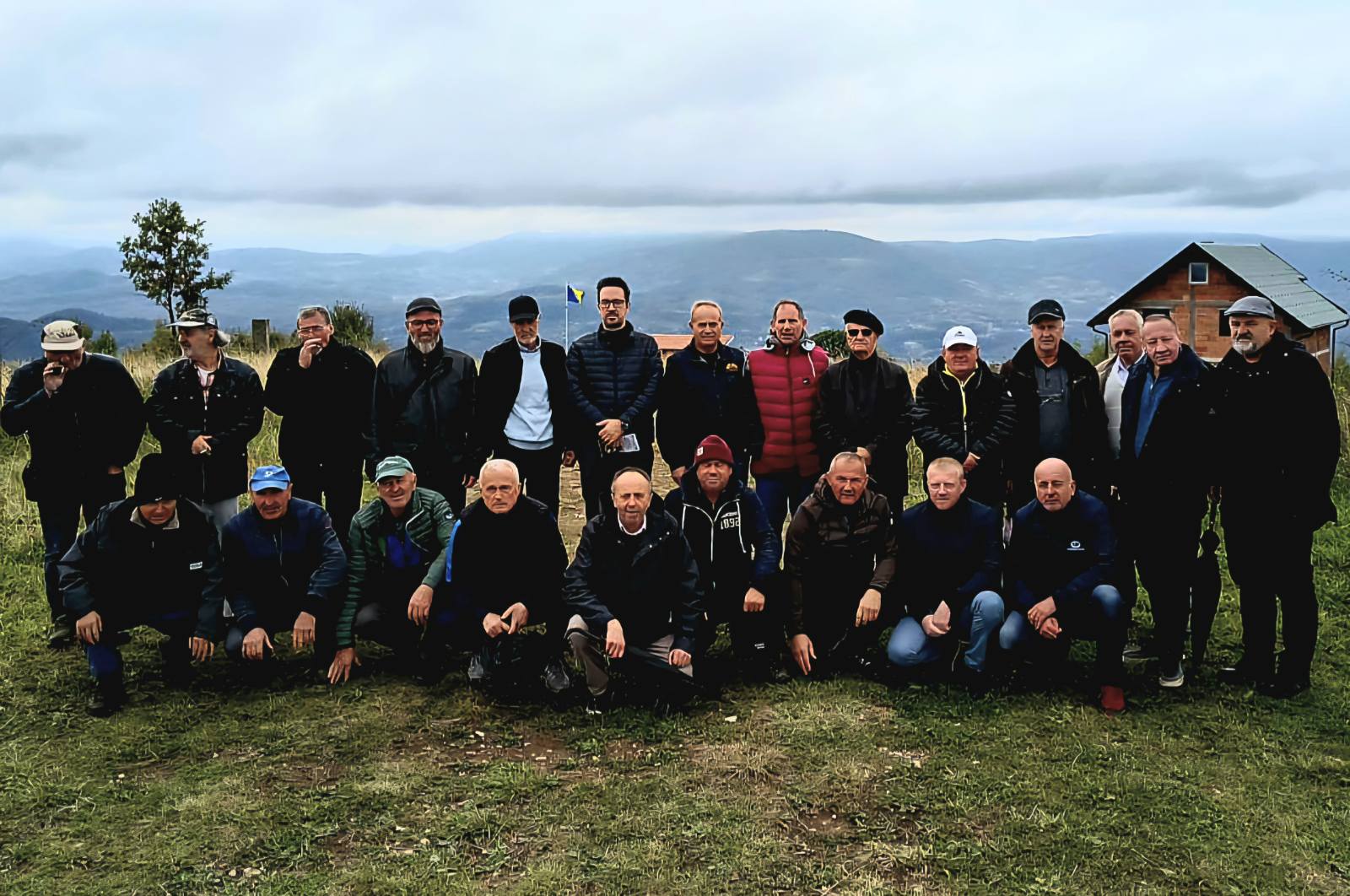 Na brdu Orlić posađen ekovoćnjak, akcija koja je spojila ekologiju, kulturu i održivi povratak (FOTO)
