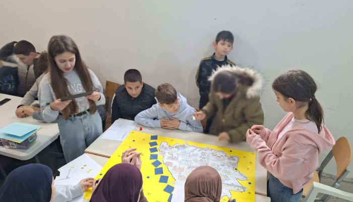 Radionica povodom Dana državnosti BiH održana u Grbavcima: Mališani uživali u kreativnom druženju (FOTO) – fotografija 2
