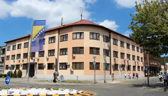 MUP TK prodaje oduzeta vozila: Na prodaji automobili i mopedi