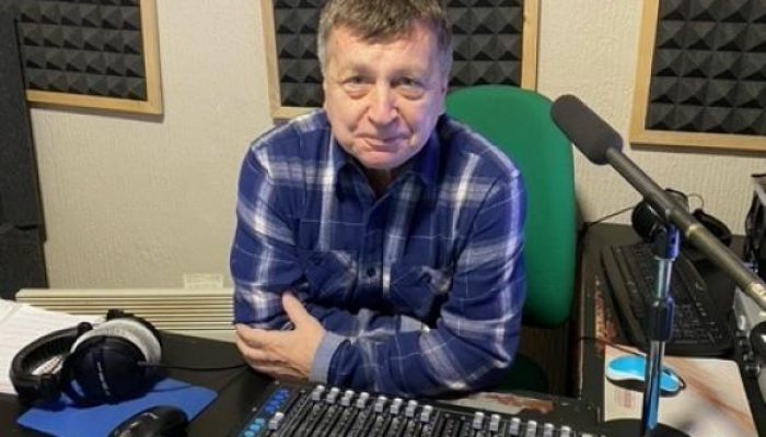 Mirzet Mustafić, putujući svojim „Vremeplovom“ – udahnjuje duh zajednišva Zvorniku