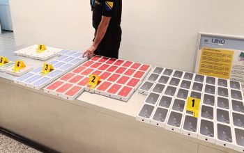 Oduzeta123 Iphona na Aerodromu Sarajevo (FOTO)