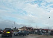 Saobraćajna nezgoda kod graničnog pelaza u Karakaju usporila saobraćaj (FOTO)